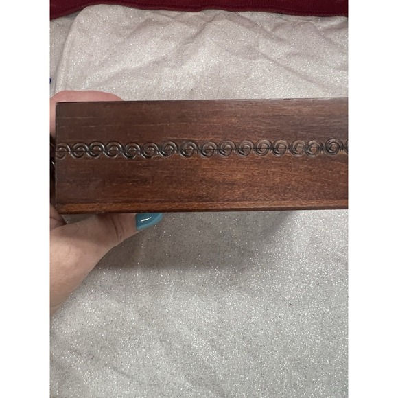 VTG BEAUTIFUL Handcrafted Rosewood Jewelry chest 5 x 3.5 x 1.5 (1506) - Picture 4 of 10